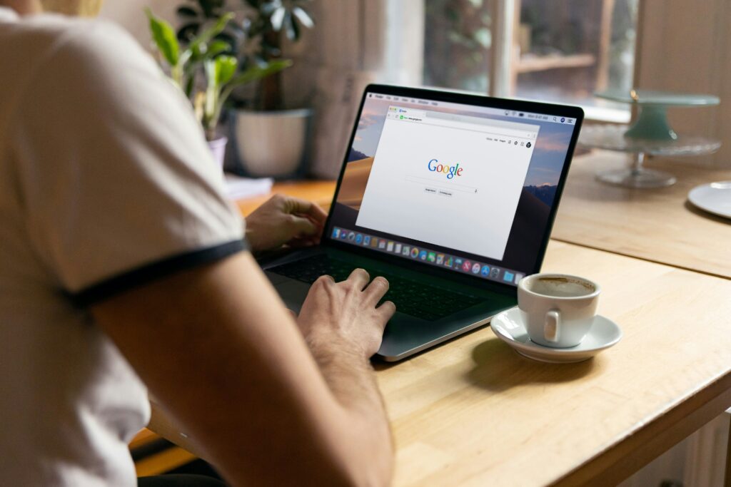 How to Write Upwork Proposals That Get Noticed in 2025.